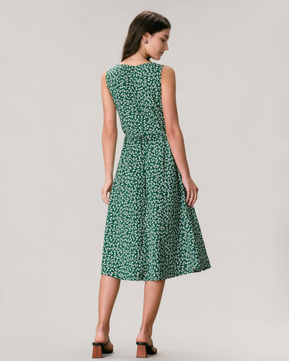 El Vestido Midi Floral Verde con Escote en V