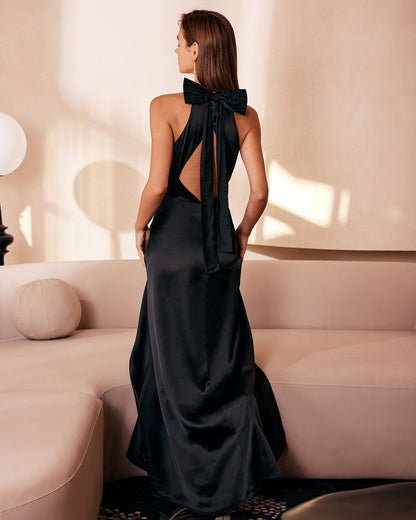 El Vestido Maxi Cortado con Halter y Lazo Negro
