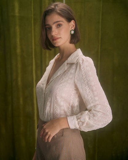 La Blusa de Bordado Floral con Solapa en Albaricoque