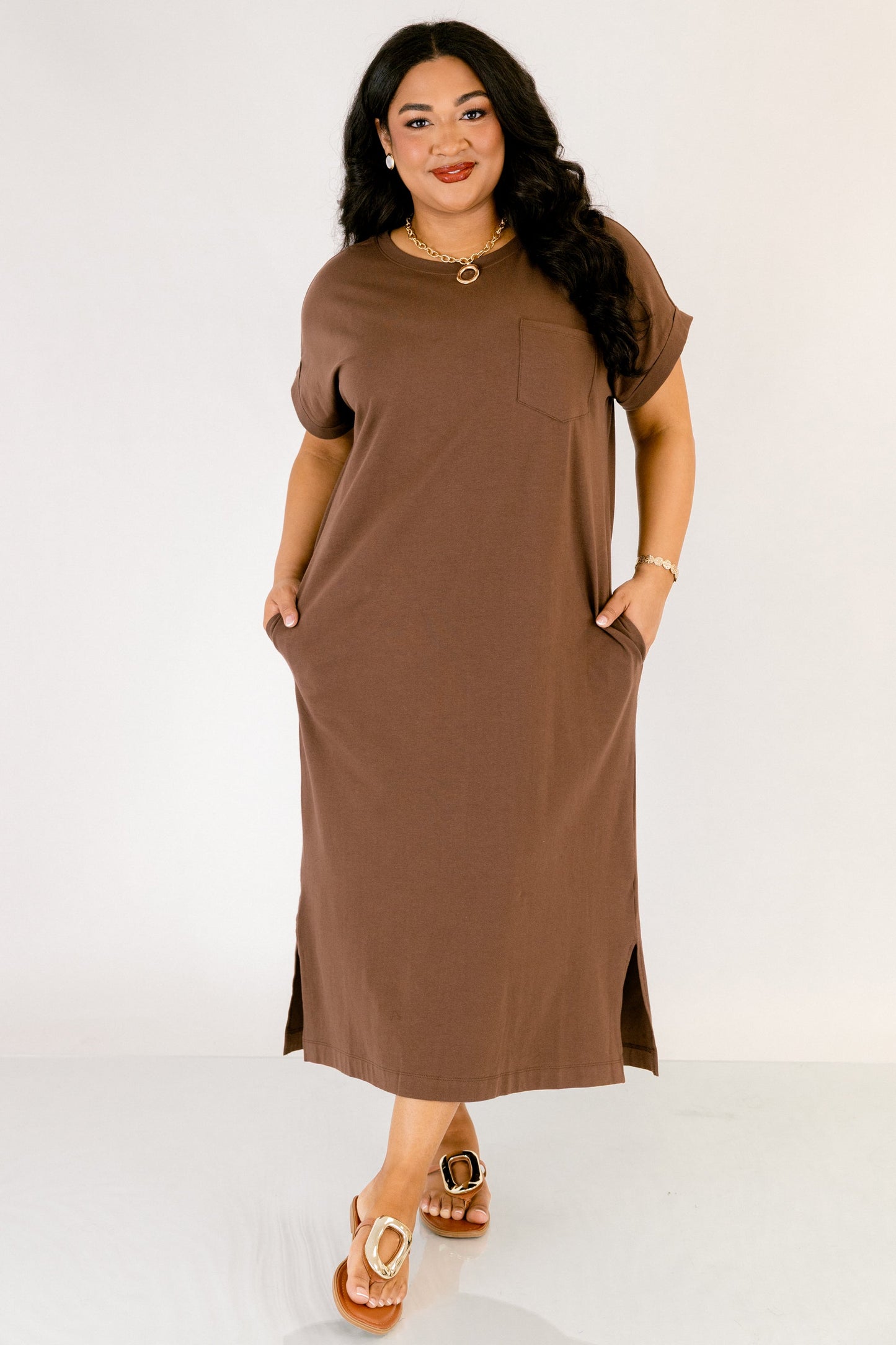 El Vestido Hecho, Marrón