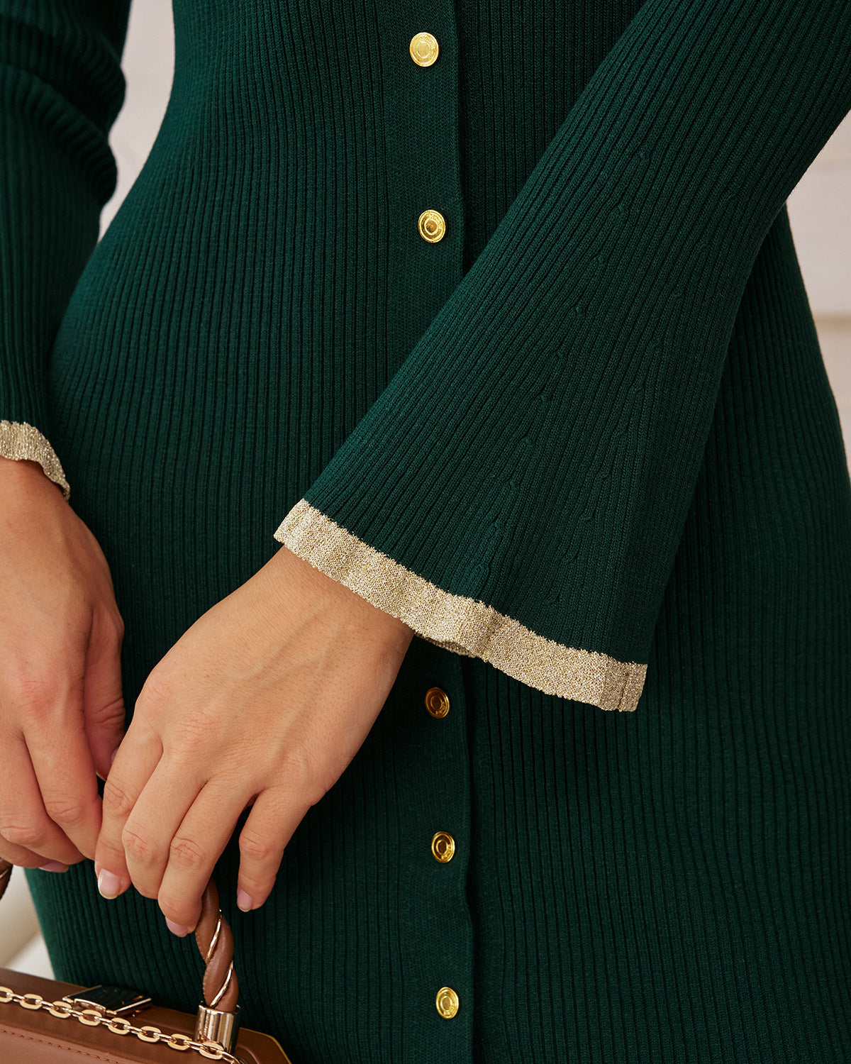 Vestido de Suéter Ajustado Verde con Botones