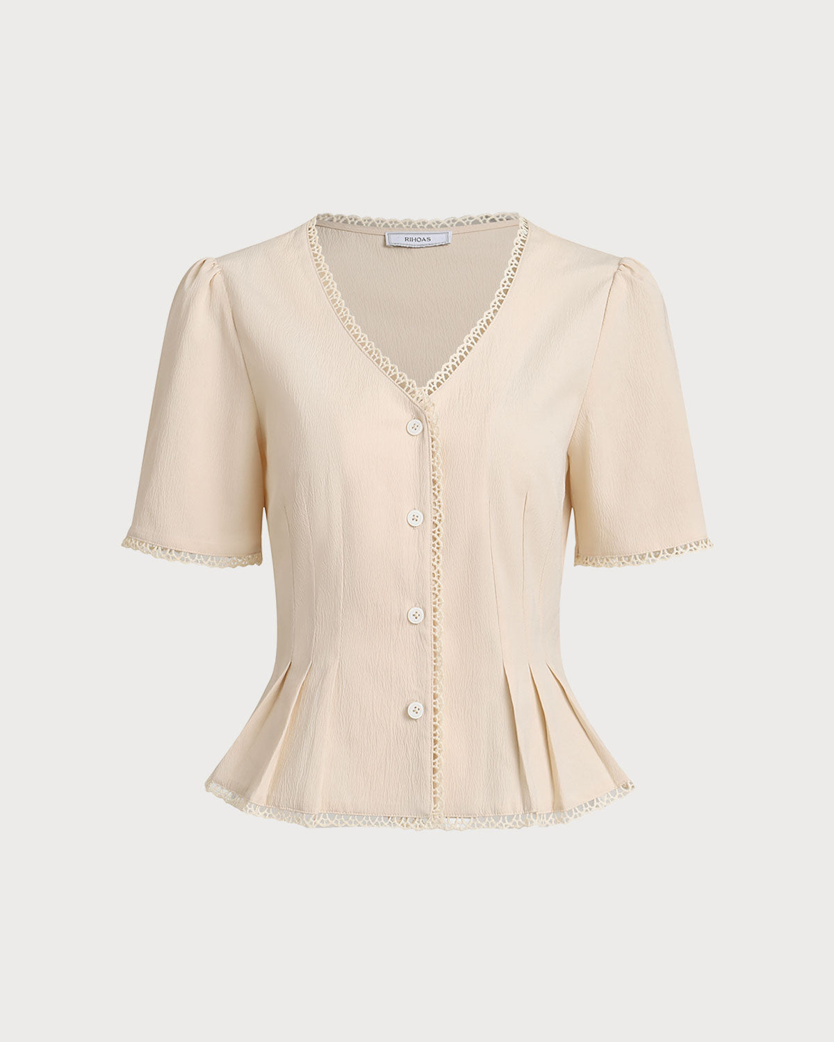 Blusa Beige con Botones y Pliegues en Cuello en V