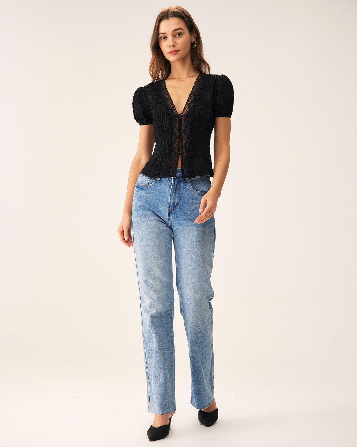 Blusa Negra de Encaje Jacquard con Botones