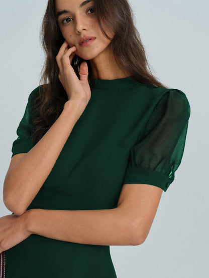 Vestido Mini de Chiffon Verde con Cuello Alto