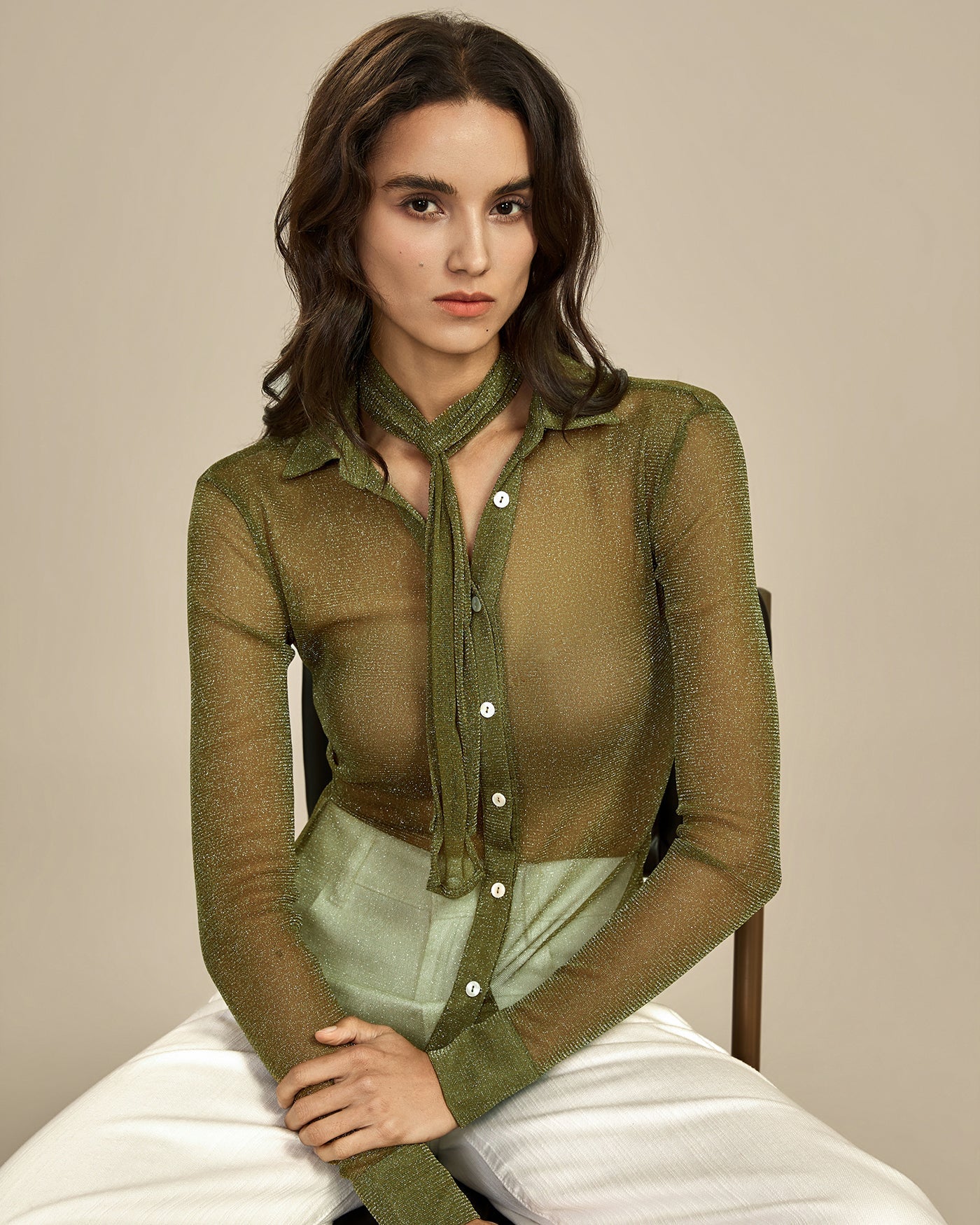 Camisa Verde Transparente con Cuello