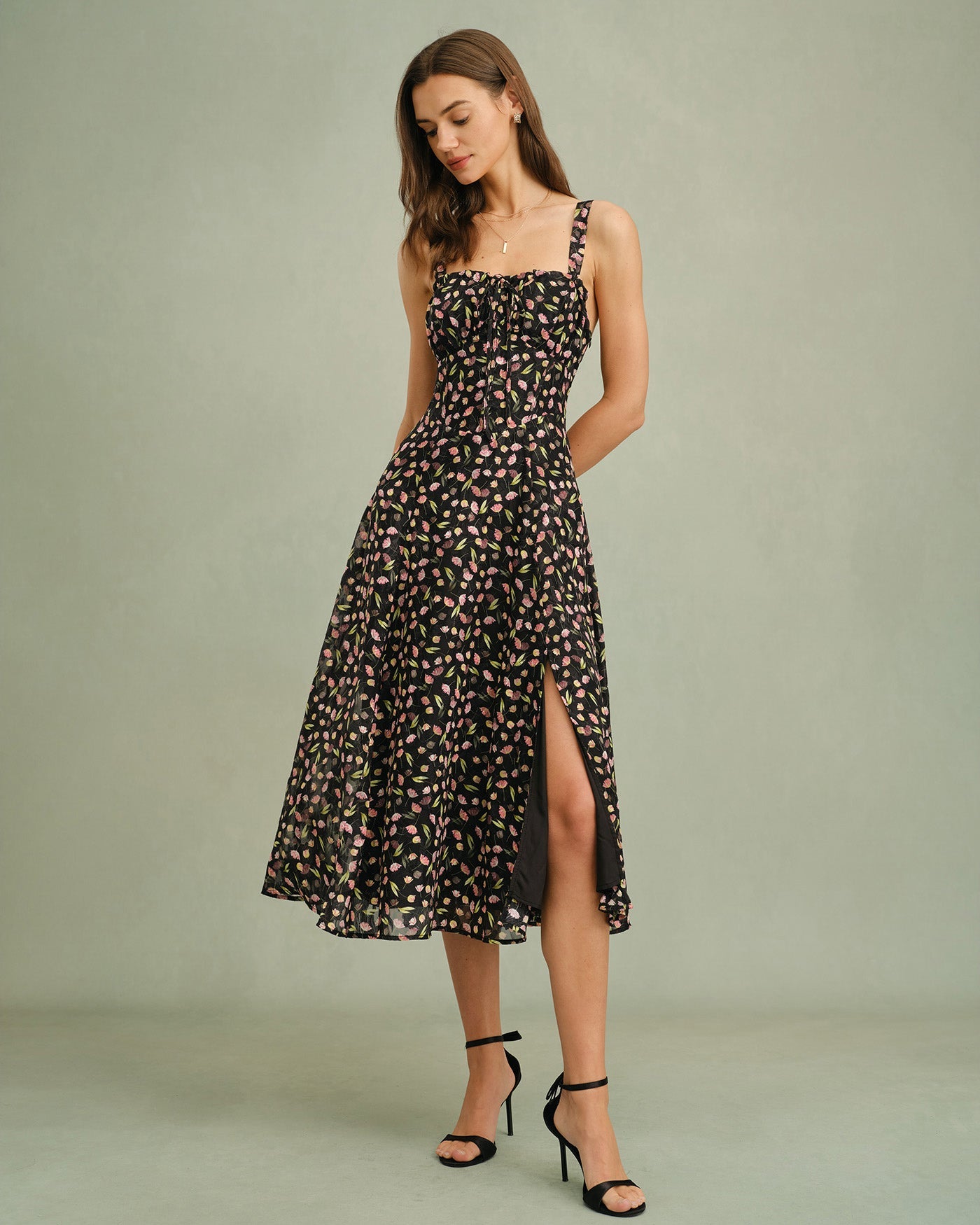 Vestido Midi de Tirantes con Estampado Floral Negro