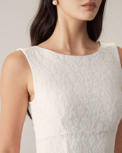 Vestido Mini Blanco de Encaje Sin Espalda