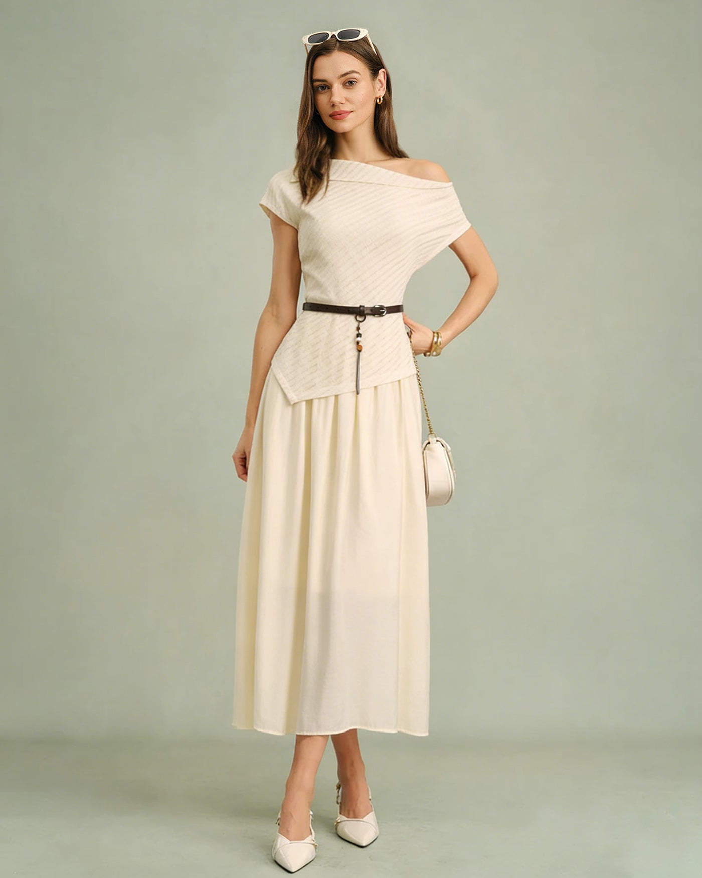 Vestido Midi de Cuello Barco con Cinturón en Albaricoque