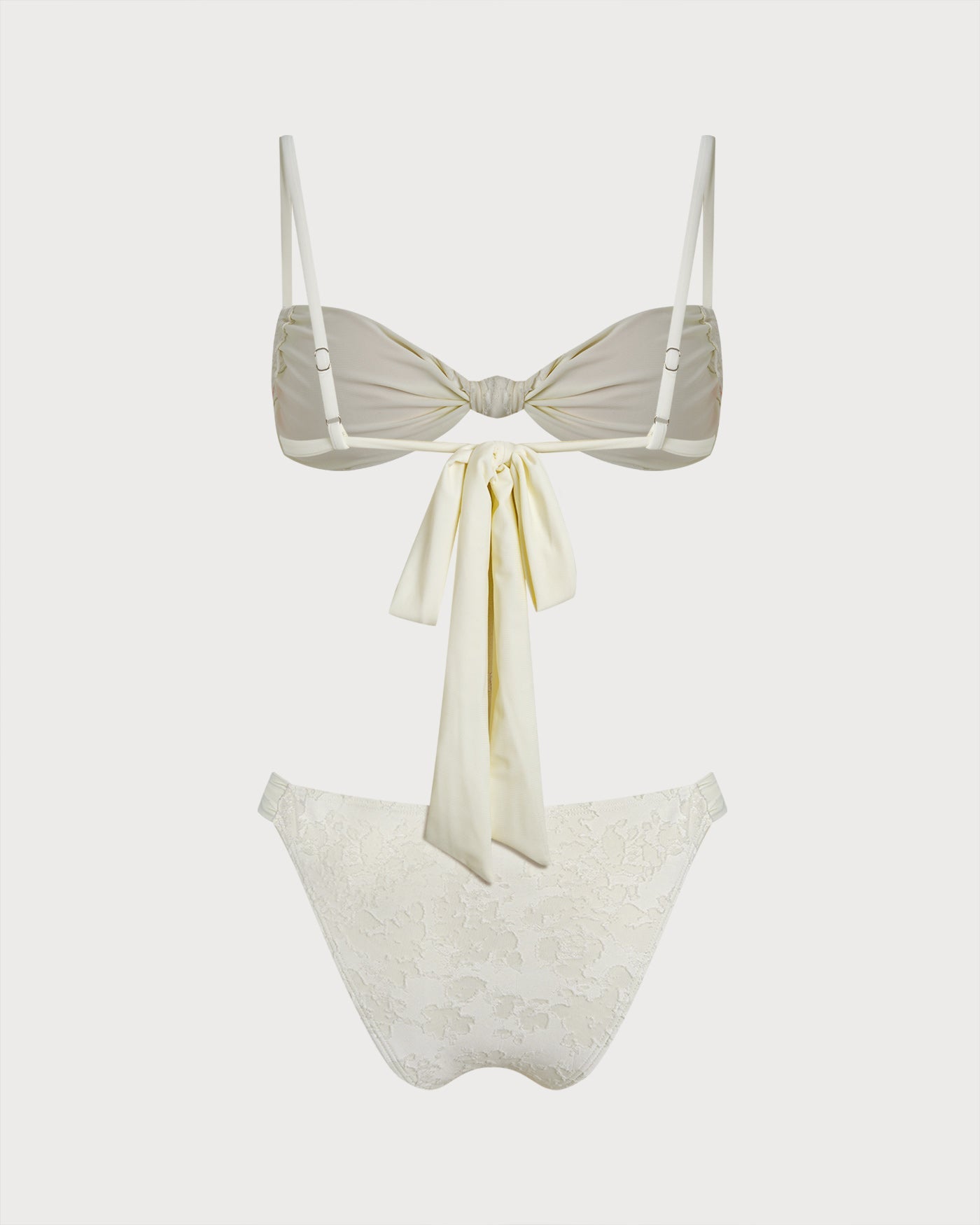Conjunto de Bikini Triangular Texturizado Blanco con Cordón