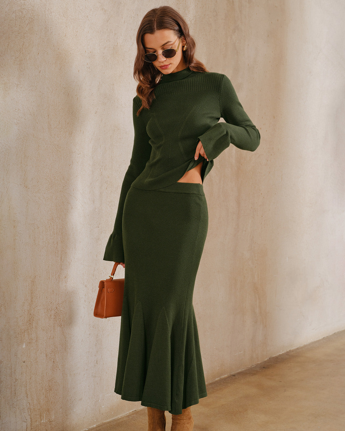 Falda Midi de Punto Verde con Corte de Sirena