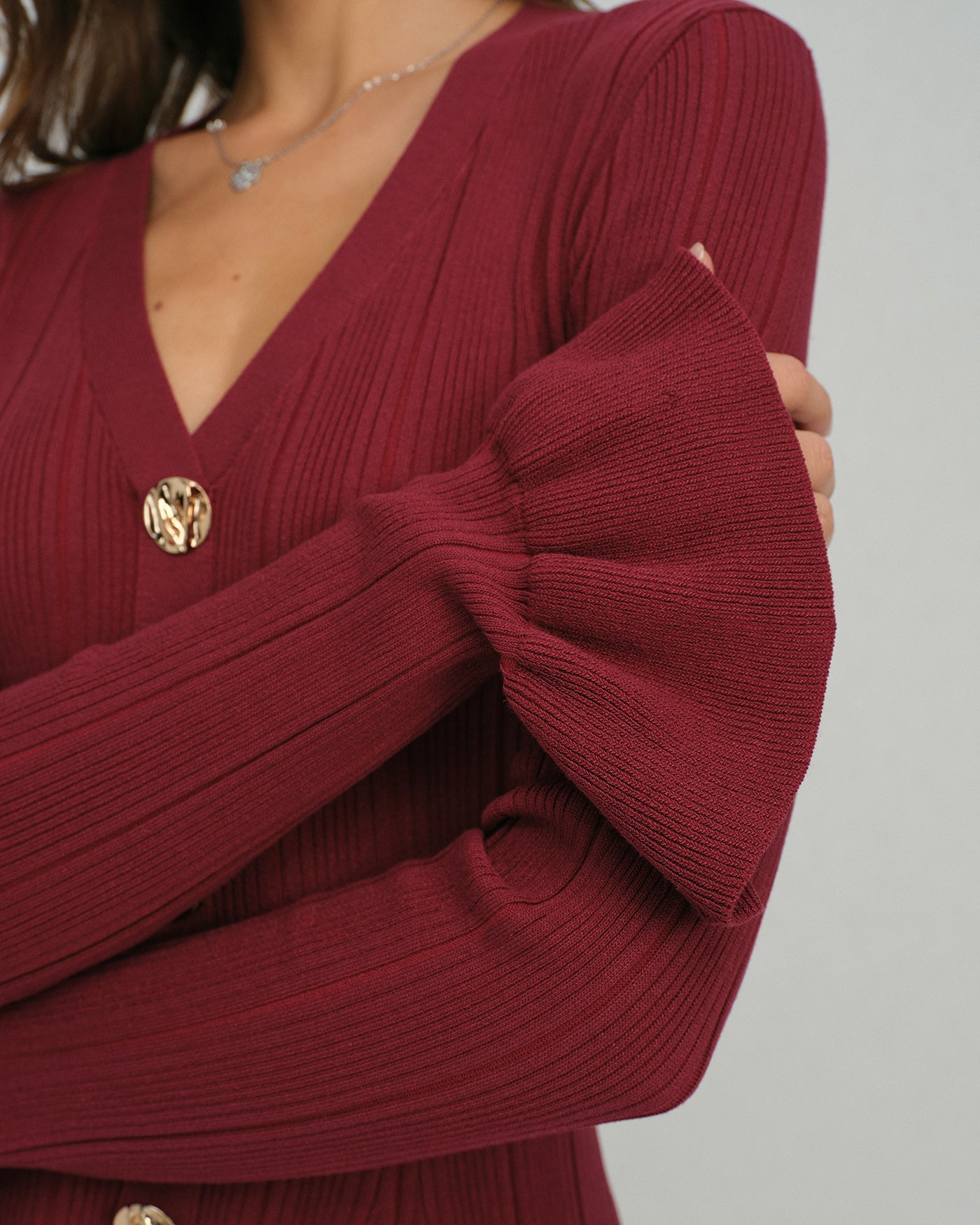 Vestido de Suéter Viscosa con Mangas de Campana Color Rojo Vino