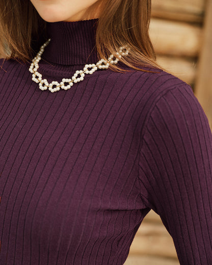 Suéter de Cuello Alto Morado con Mangas de Campana