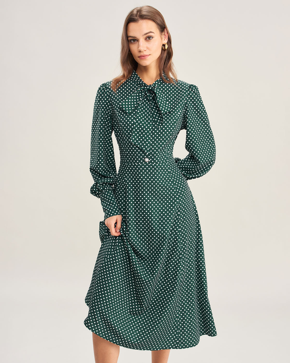 Vestido Midi con Cuello de Lazo de Lunares Verdes