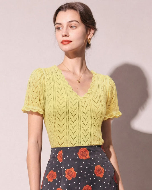 Suéter Texturizado Amarillo con Corte en V