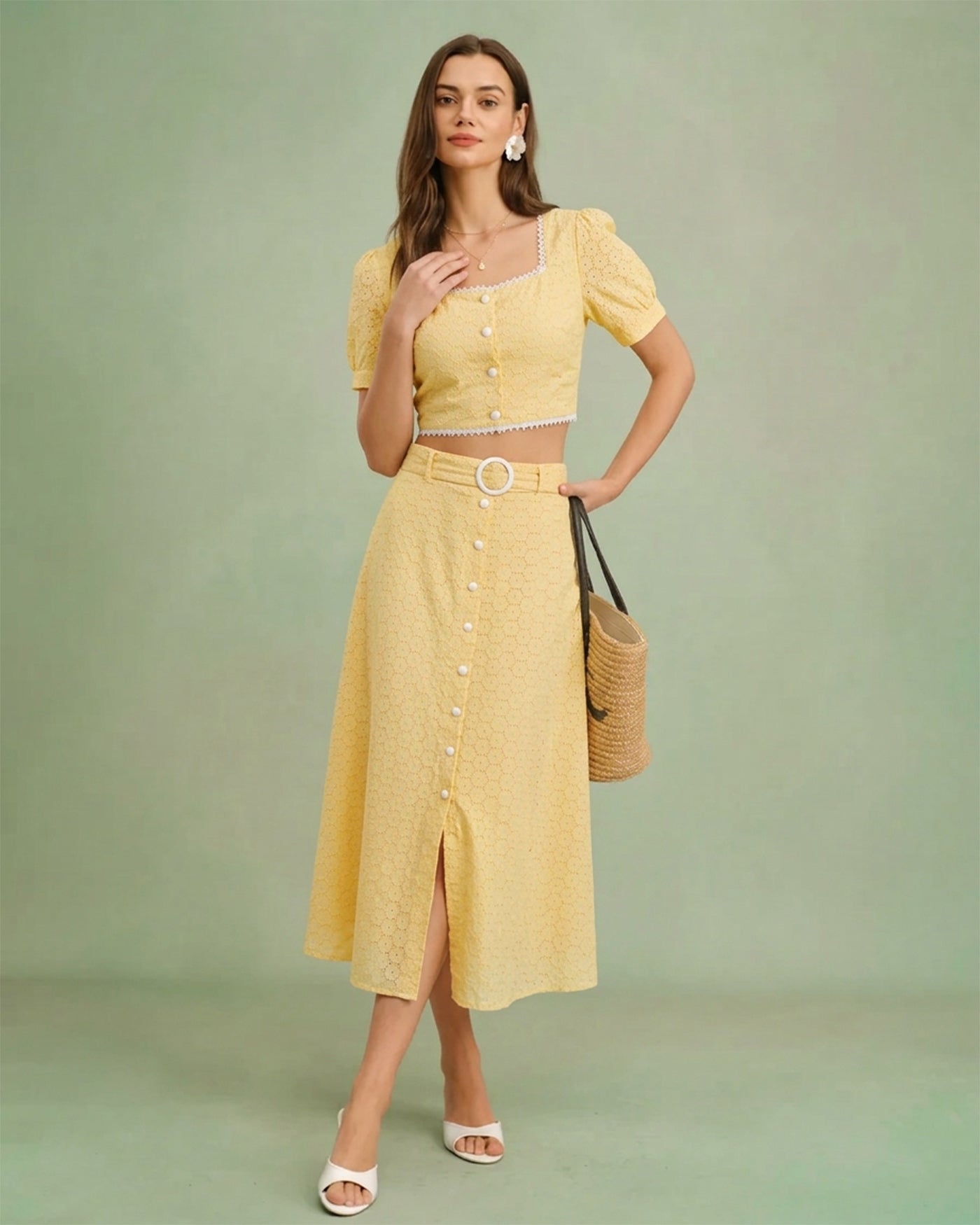 Blusa de Bordado con Cuello Cuadrado Amarillo