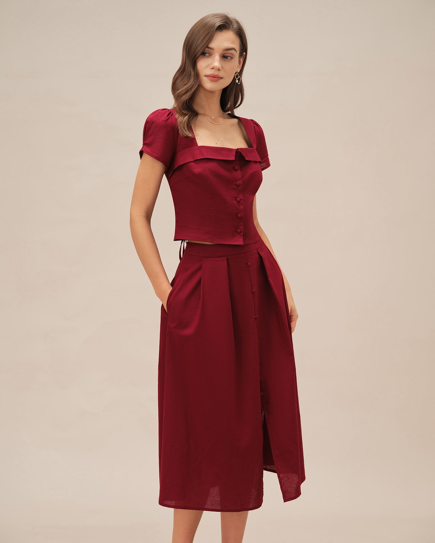 Blusa Roja de Cuello Cuadrado con Lazo Cruzado