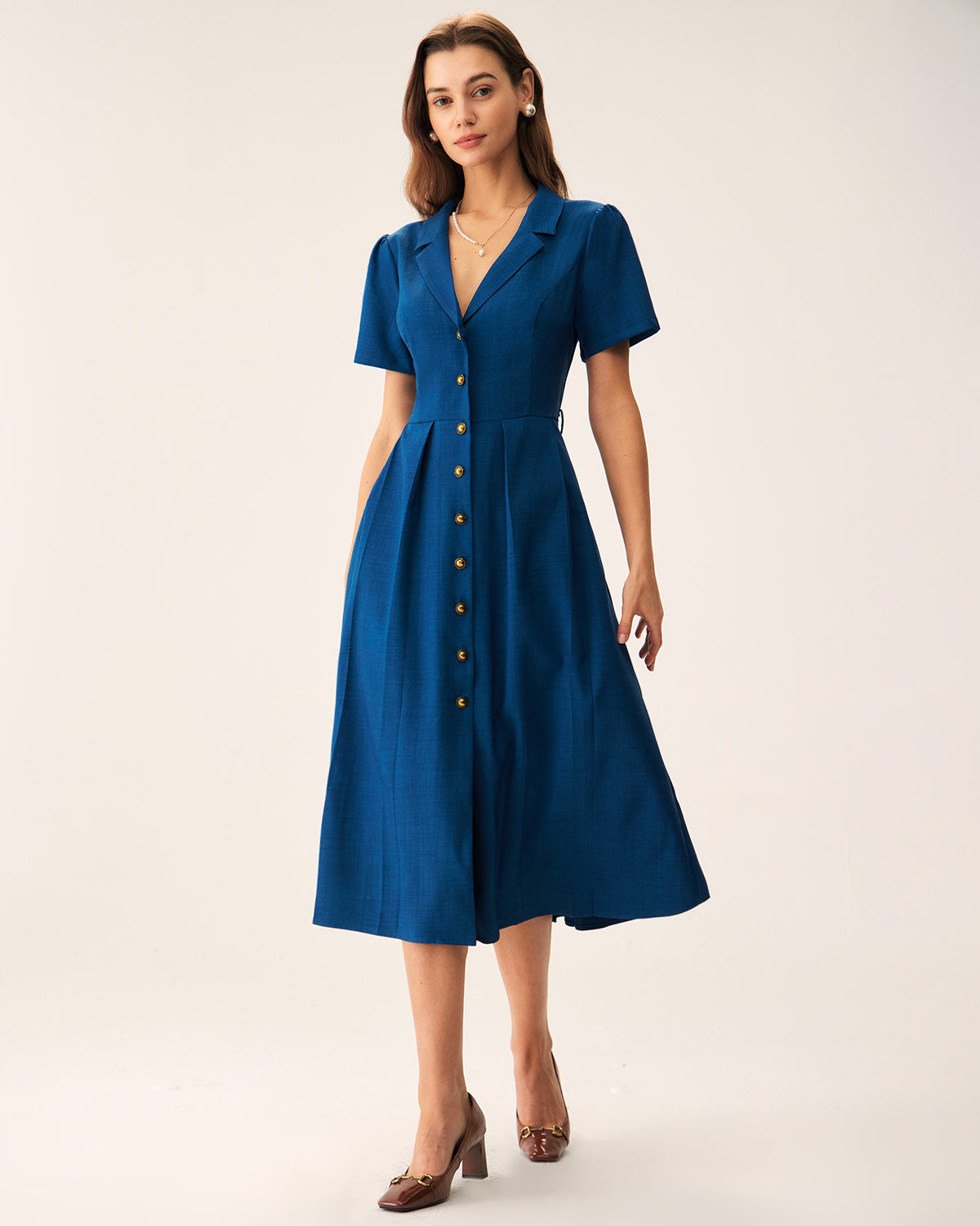Vestido Midi Con Botones Plisado Azul Con Escote En V