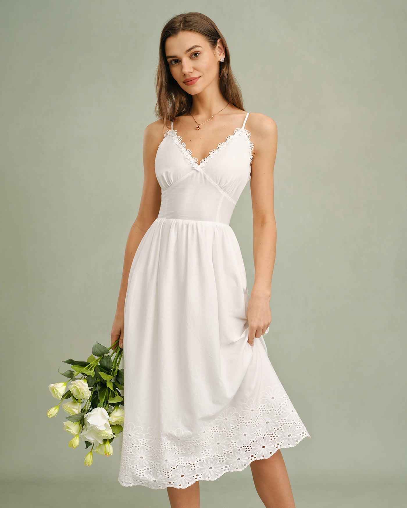 Vestido Midi de Encaje Blanco con Cruce