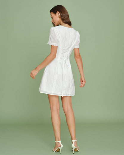 Vestido Mini de Encaje Bordado con Cuello en V Blanco