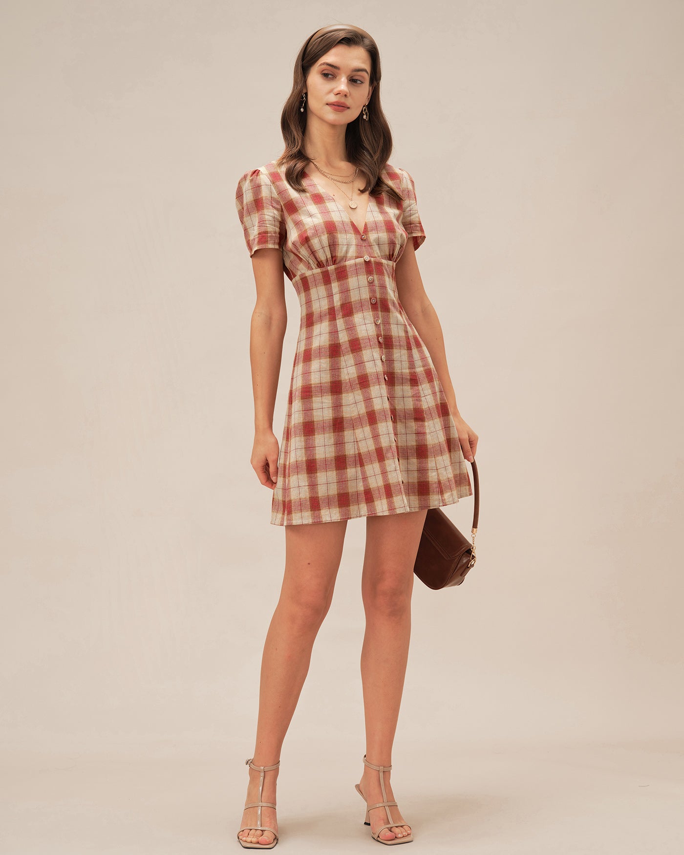 Vestido Mini de Cuadros Rojos con Escote en V