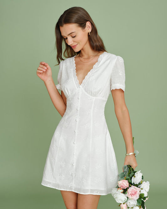 Vestido Mini de Encaje Bordado con Cuello en V Blanco