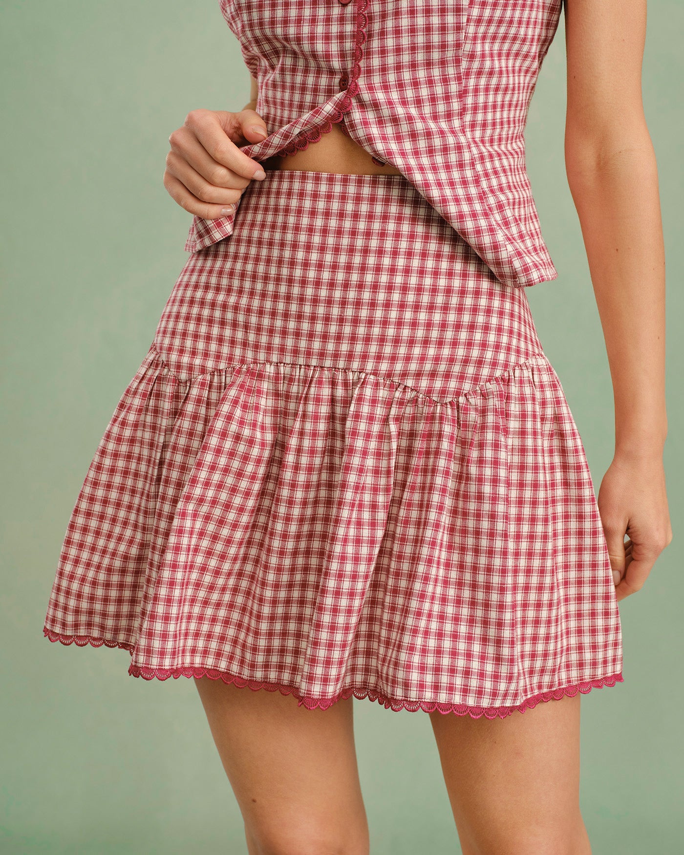 Falda Mini Arrugada de Cuadros Rojos