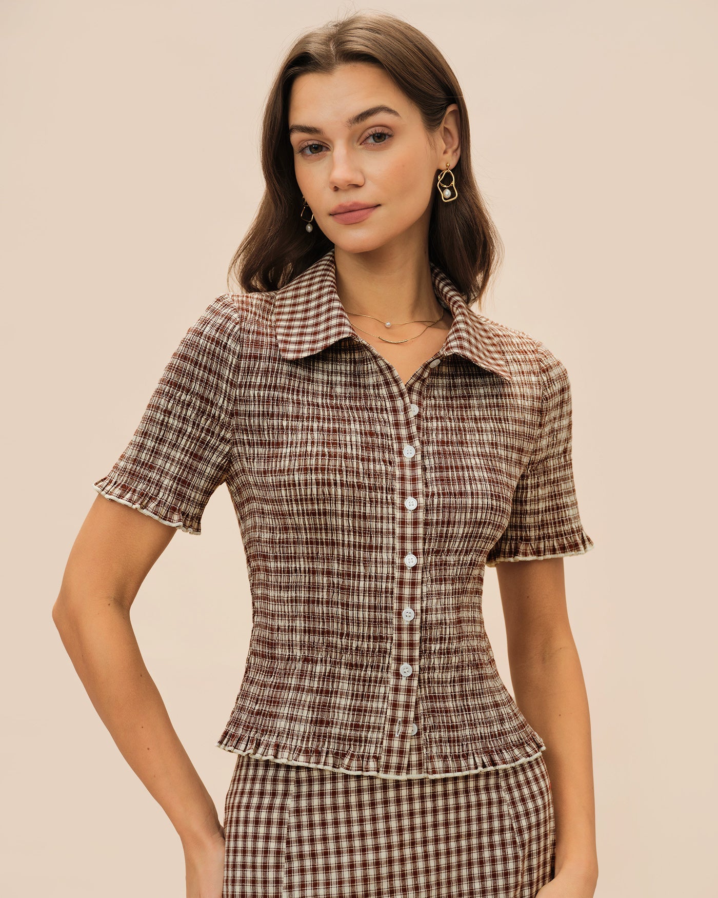 Blusa de Cuello con Botones de Cuadro Marrón