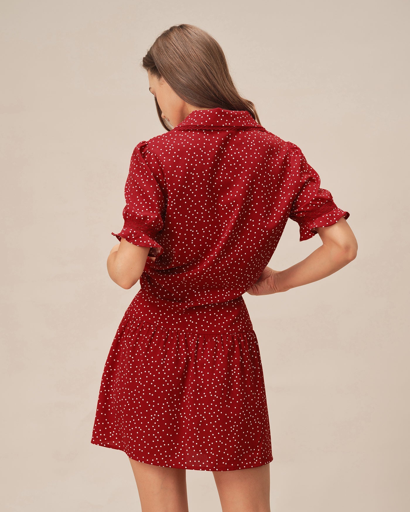 Blusa de Cuello de Lunares con Mangas Abullonadas Rojas