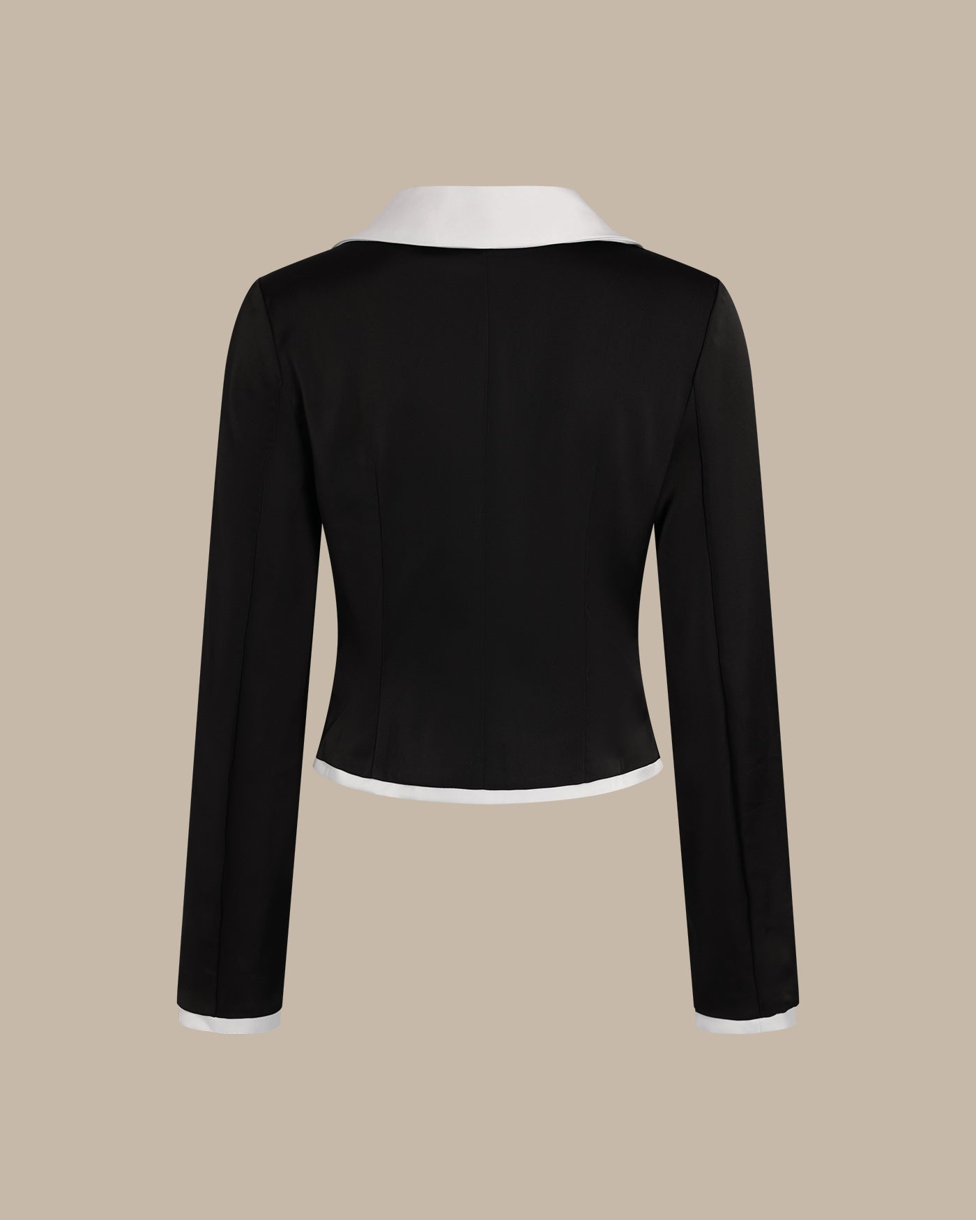 Blusa de Satén con Cuello Negro