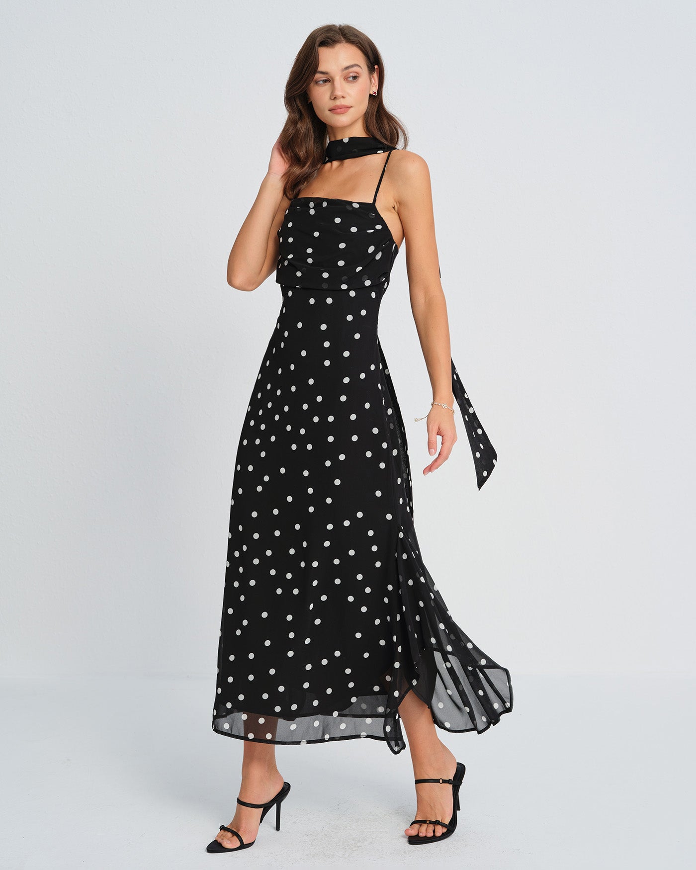 Vestido Maxi Sin Mangas con Lunares Negros