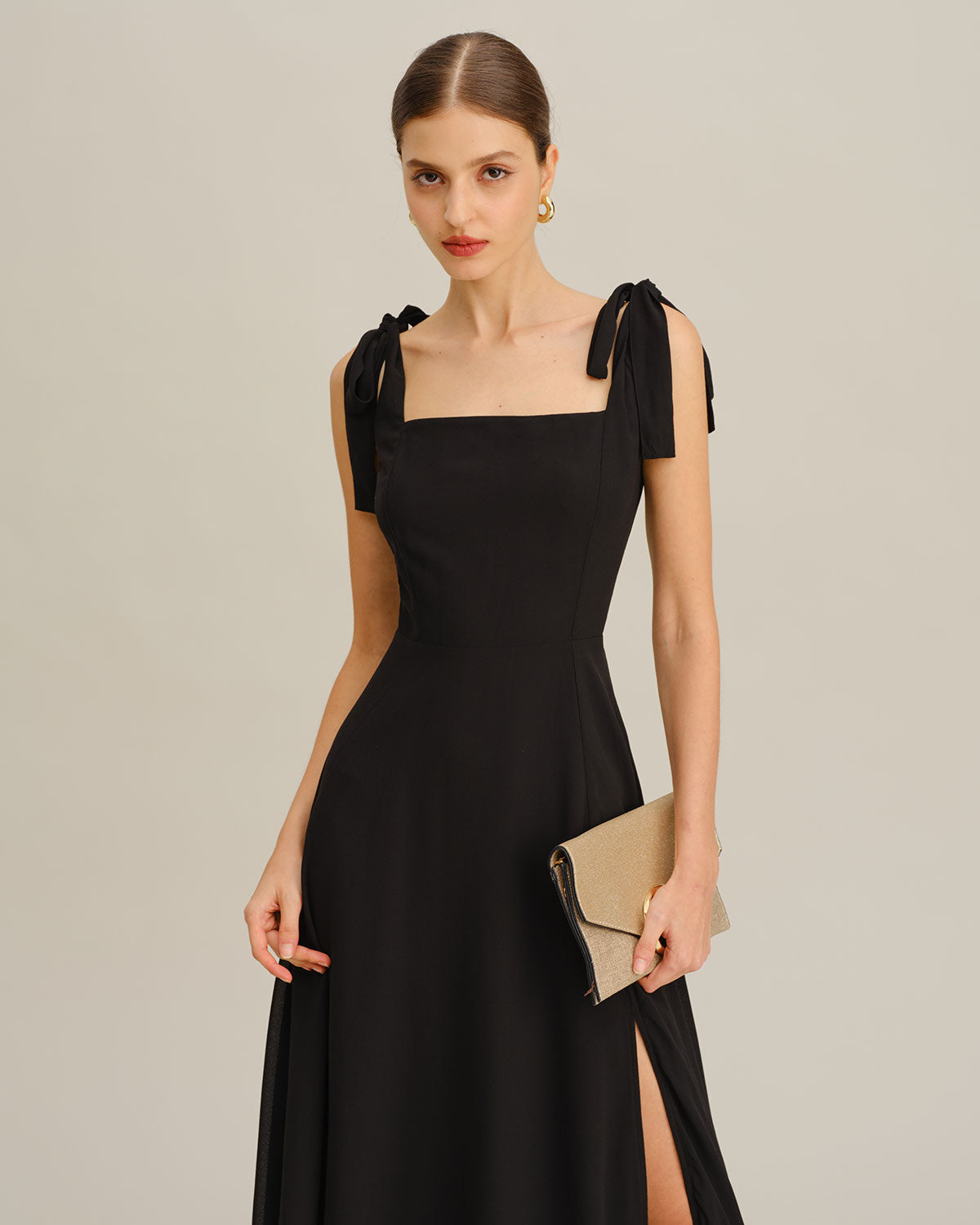 Vestido Maxi de Chiffon Negro con Tirantes