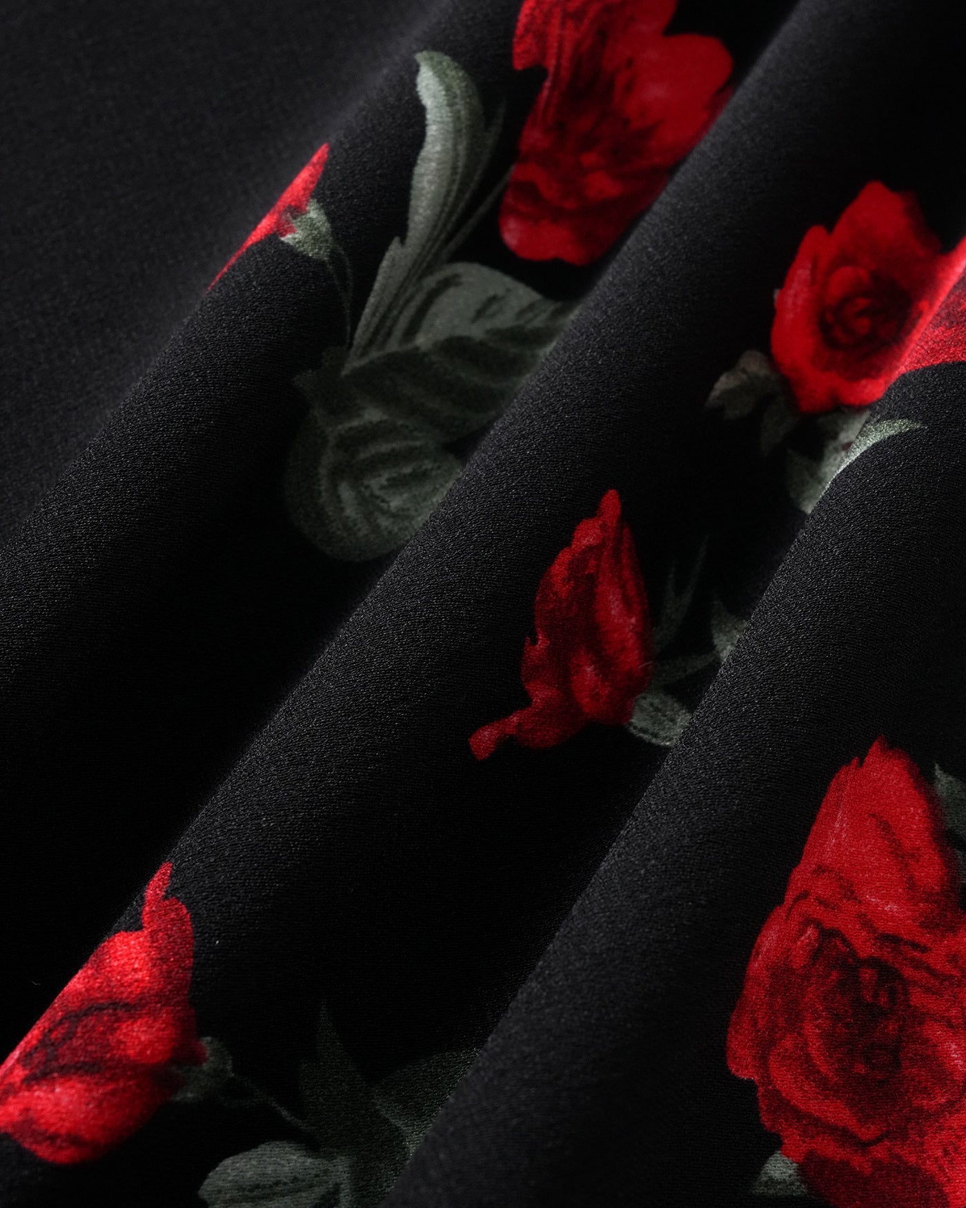 Vestido Maxi Negro Floral con Escote en V
