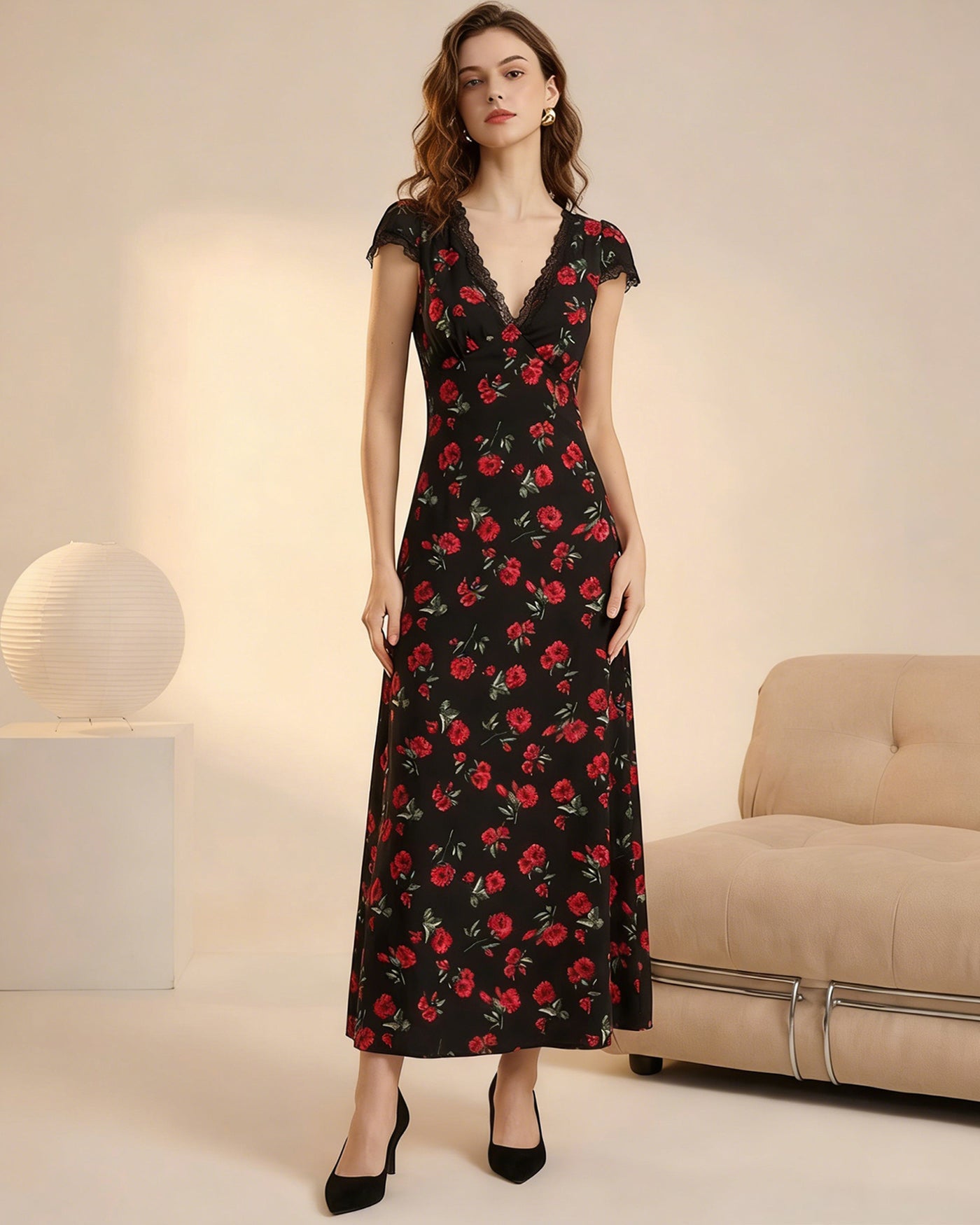 Vestido Maxi Negro Floral con Escote en V
