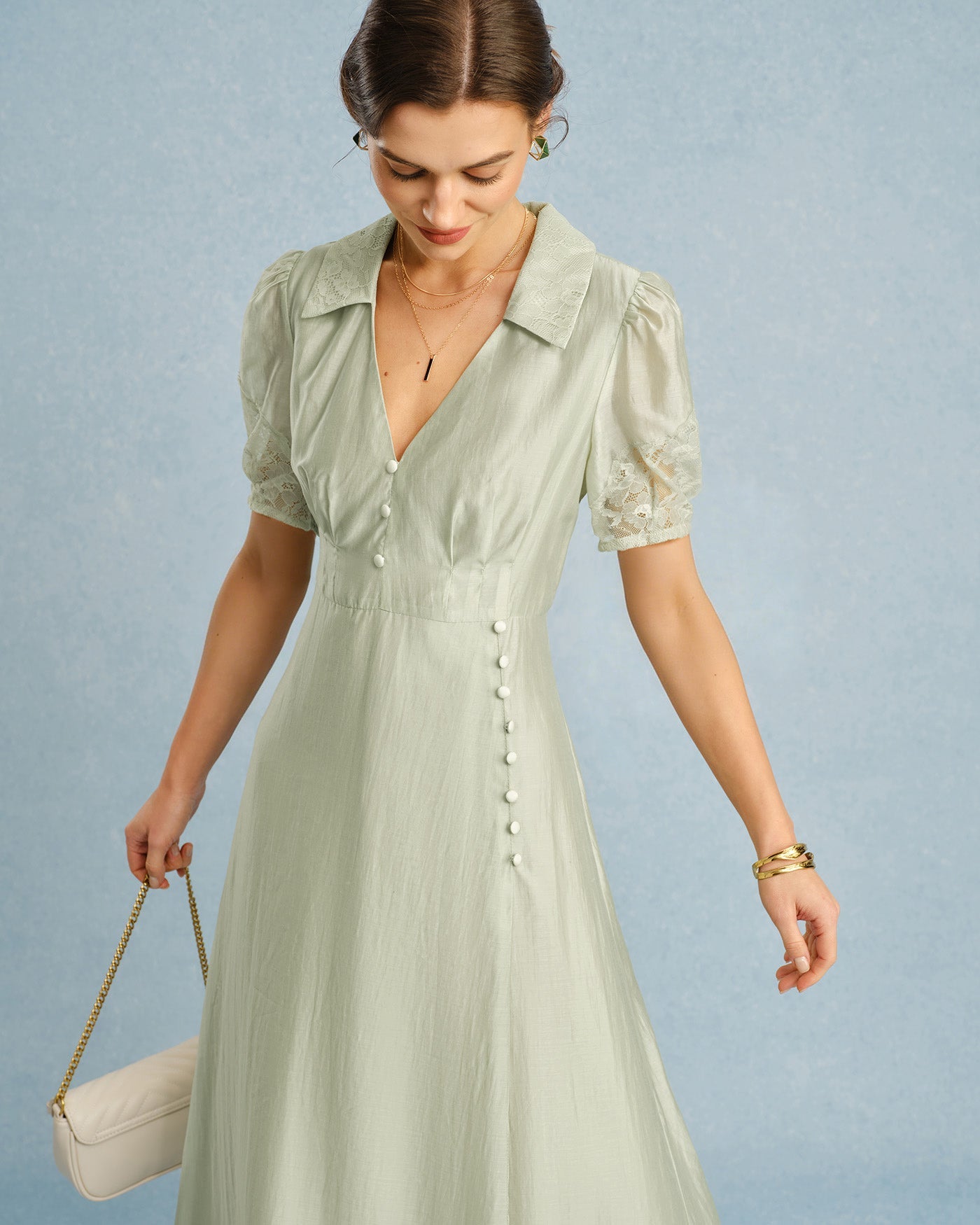Vestido Maxi Verde con Cuello en V y Botones