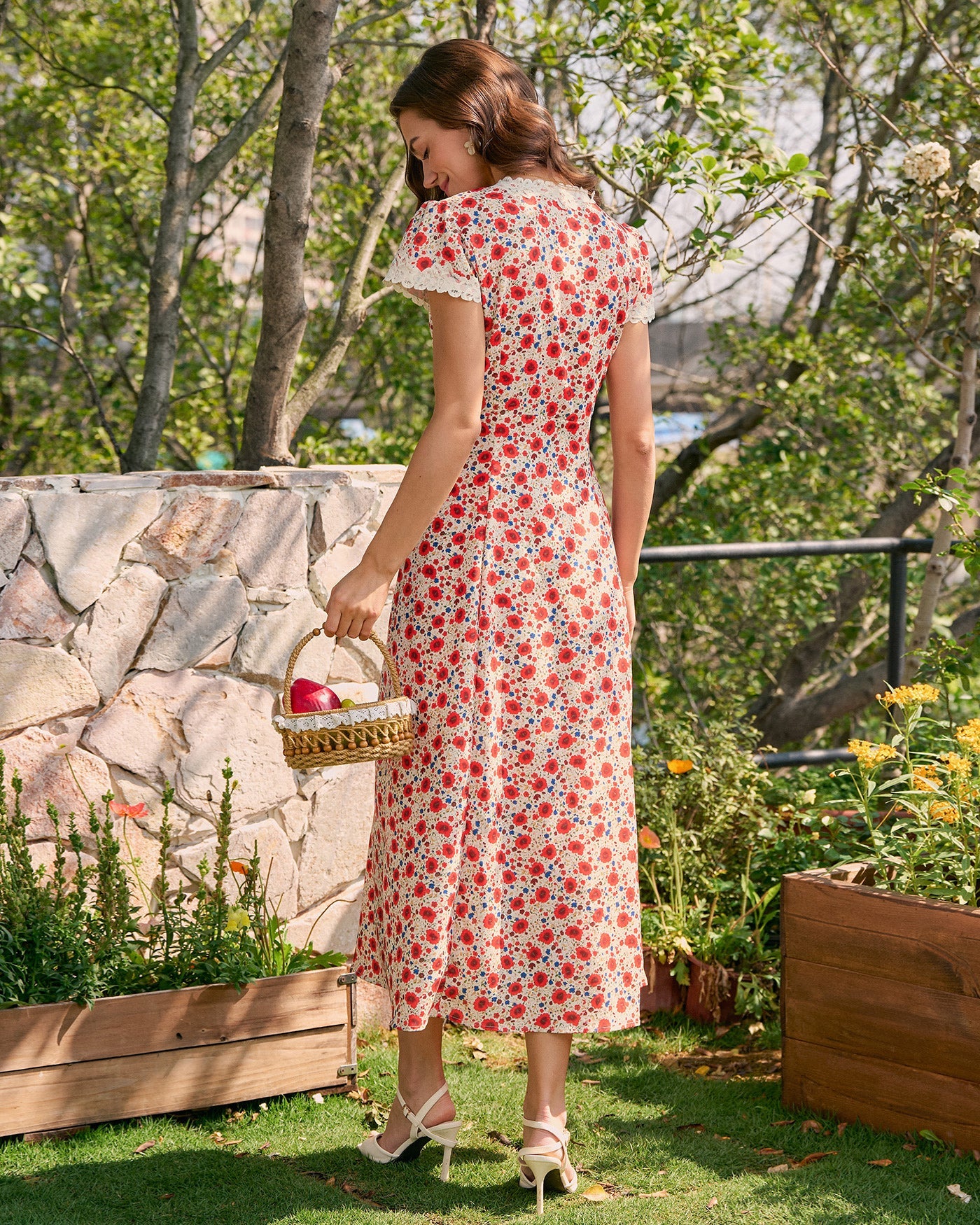 Vestido Maxi Floral de Encaje con Cuello en V
