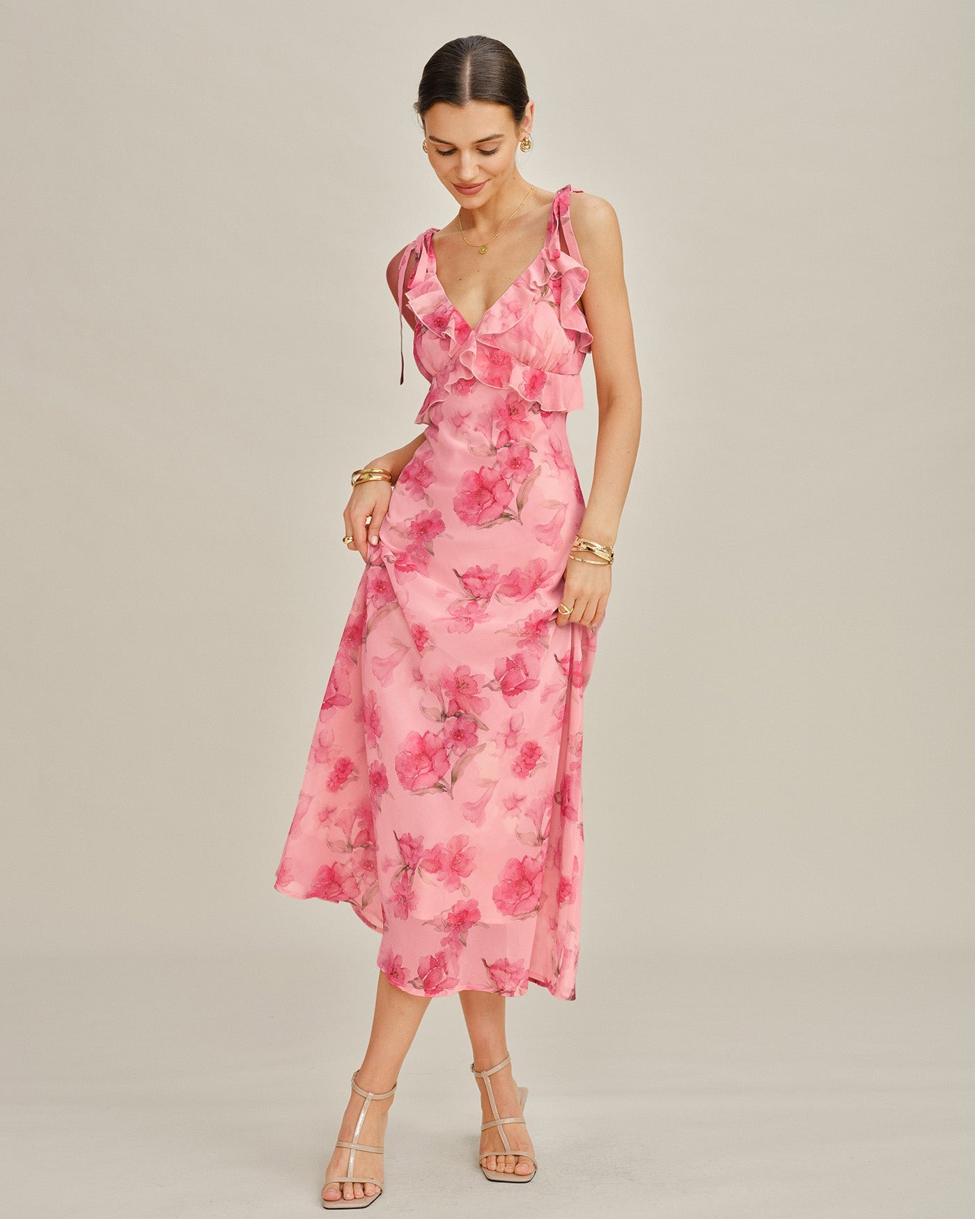 Vestido Maxi de Chiffon con Volantes Florales en Rosa
