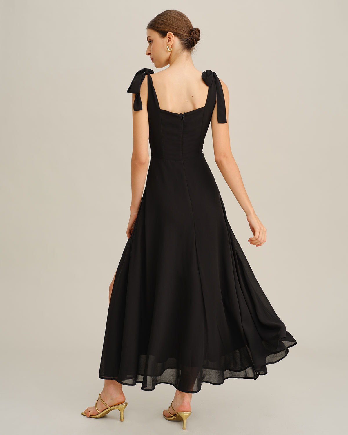Vestido Maxi de Chiffon Negro con Tirantes