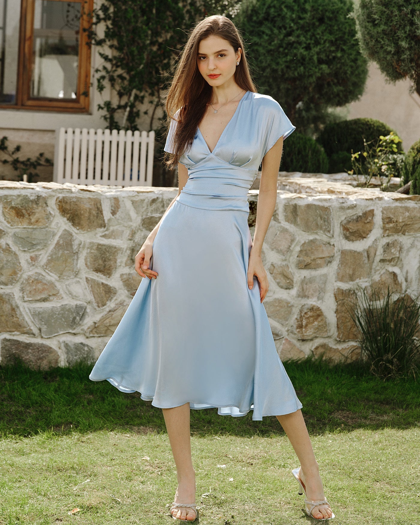 Vestido Midi Plisado de Hombros Caídos Azul