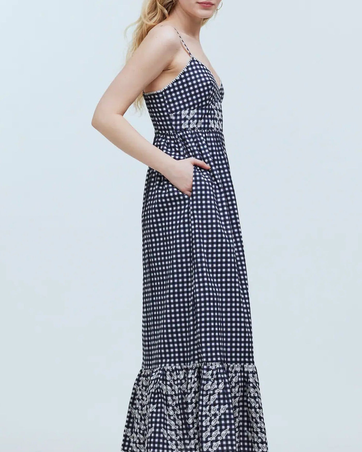 Vestido Midi Deslizante de Cuadros Negros