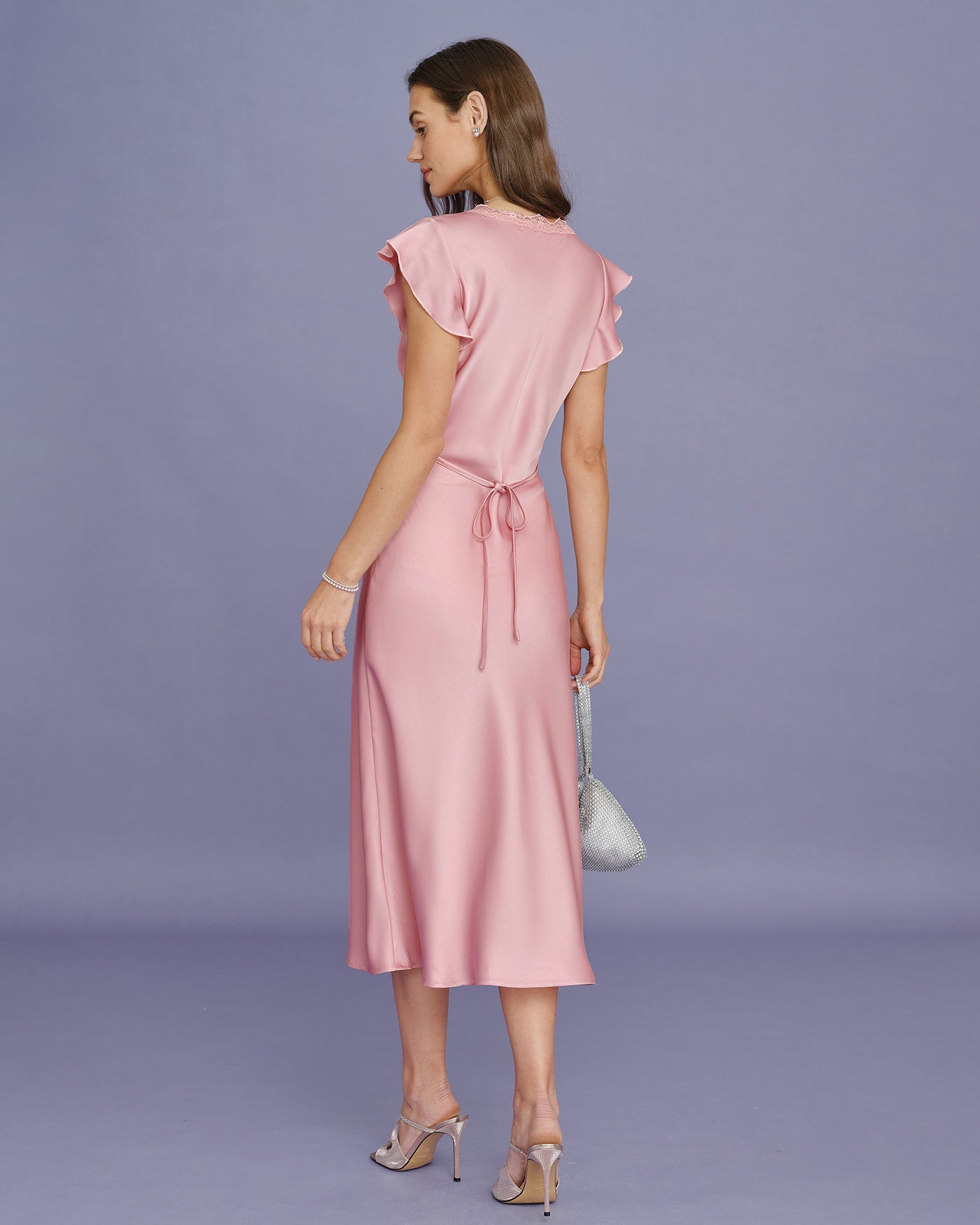 Vestido Midi de Satén con Encaje y Escote en V Rosa