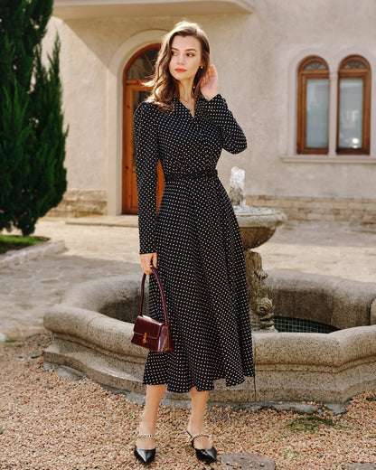 Vestido Midi con Cuello de Lunares Negros