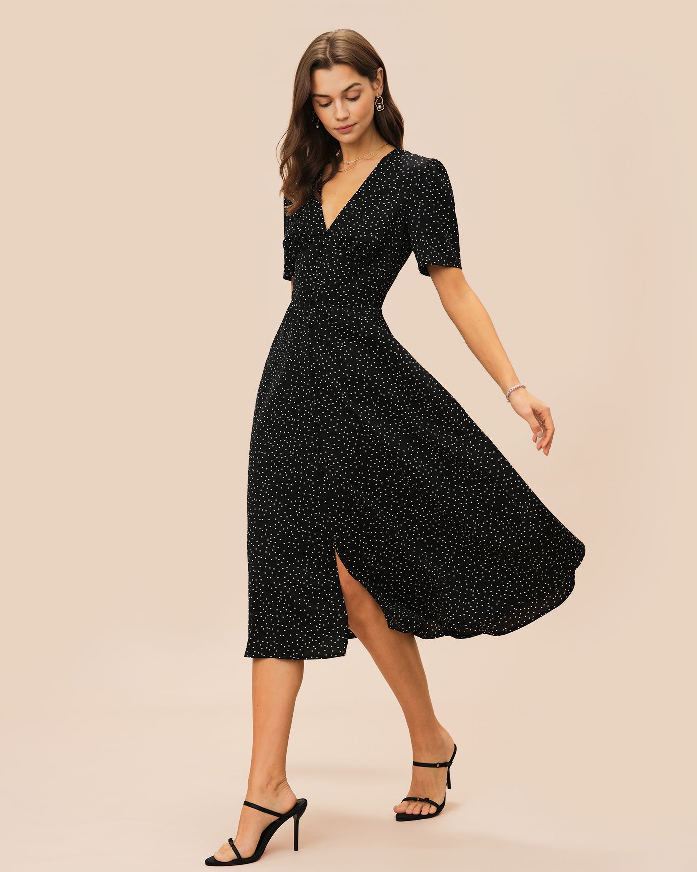 Vestido Midi Negro con Cuello en V y Lunares