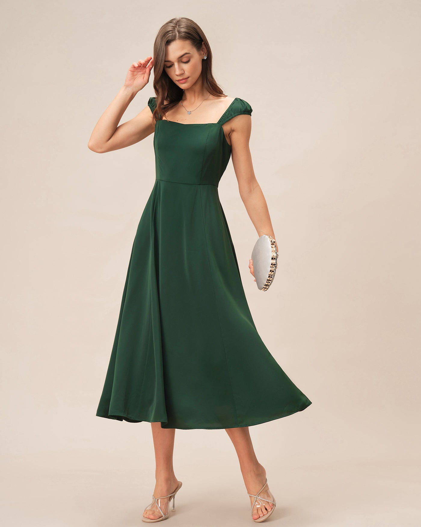 Vestido Midi de Cuello Cuadrado y Manga Corta Verde