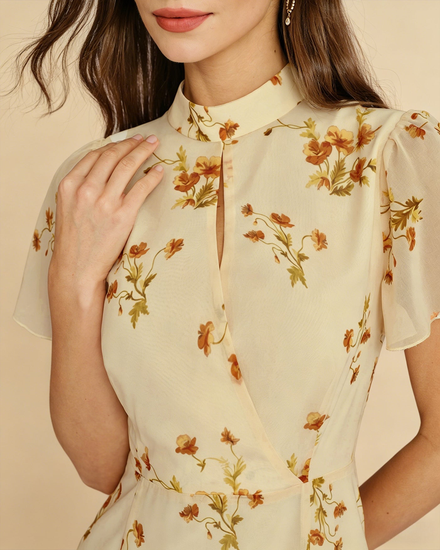 Vestido Midi Floral con Manga Mariposa Amarillo