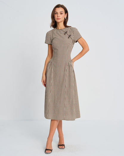 Vestido Midi de Cuello Redondo a Cuadros Marrón
