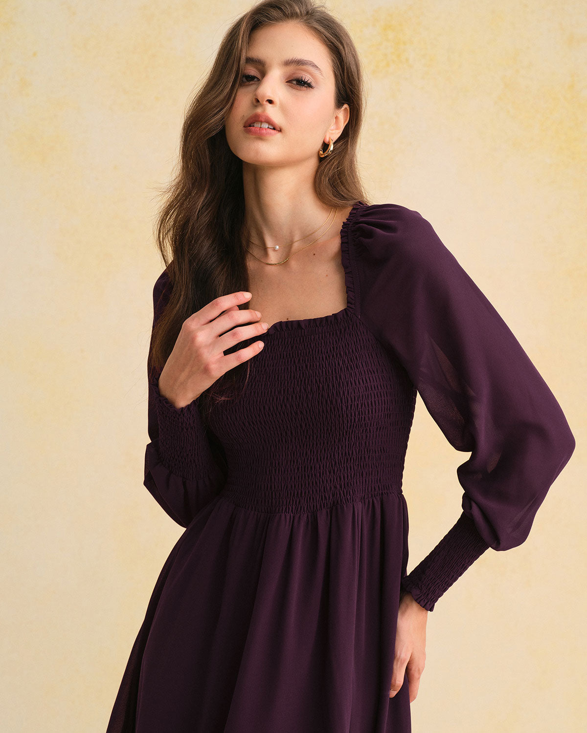Vestido Midi de Chifón Púrpura con Mangas Lantern Fruncidas