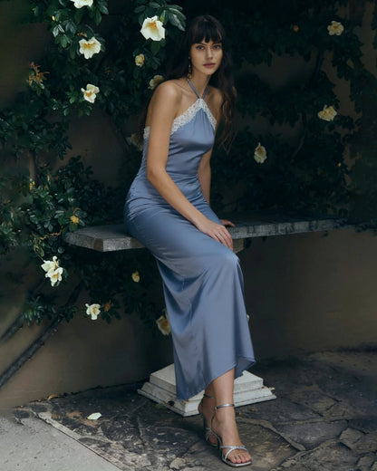 Vestido Midi de Encaje con Halter Azul