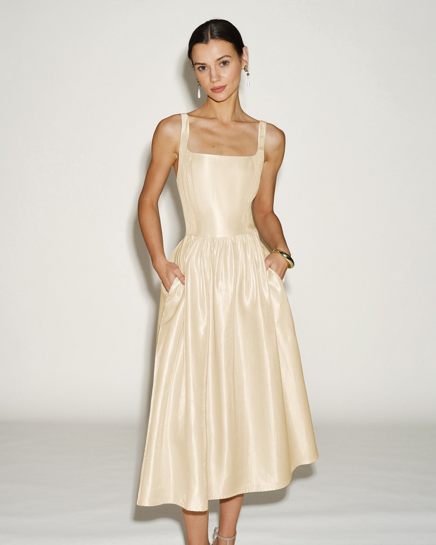 Vestido Midi Deslizante Color Albaricoque