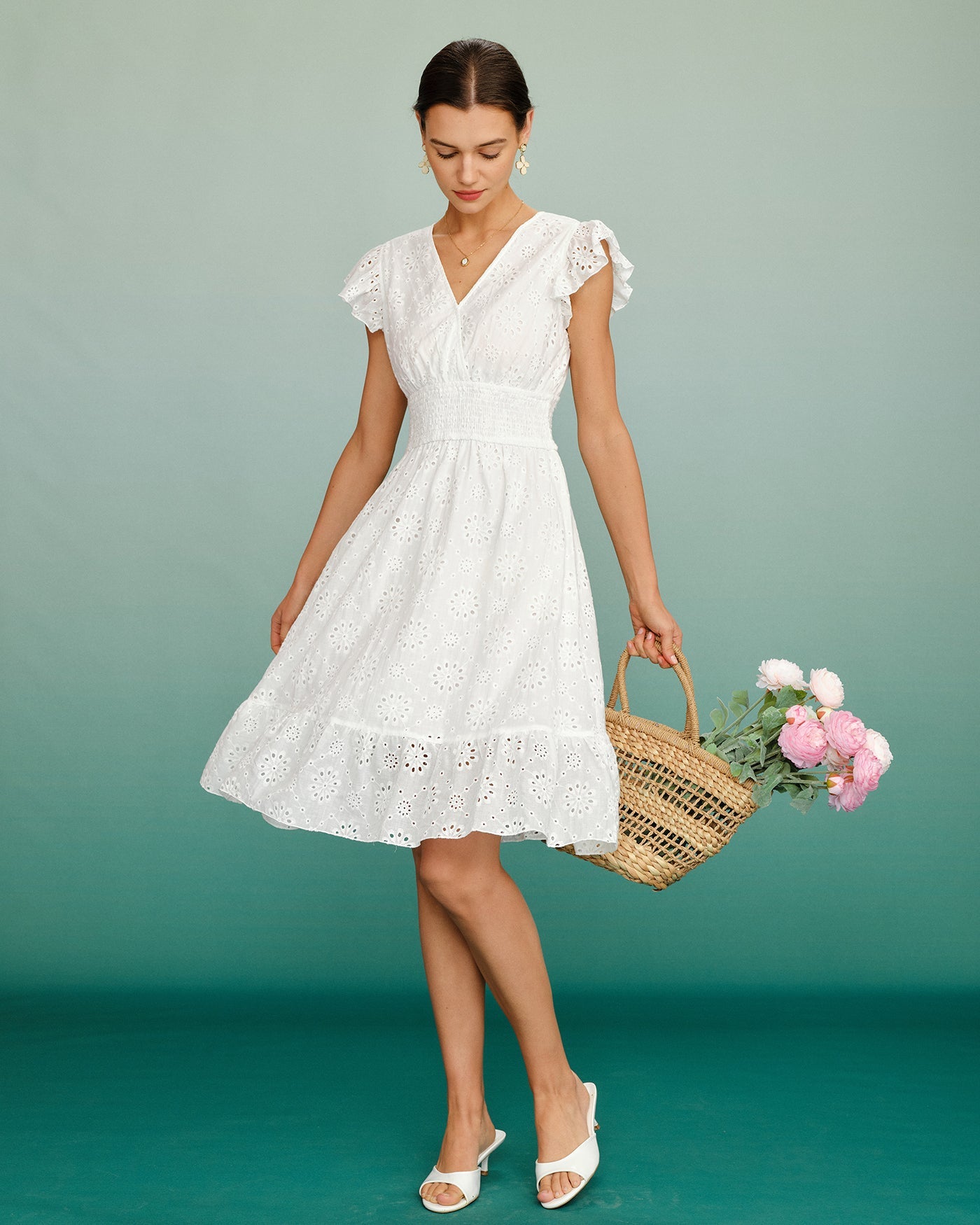 Vestido Midi Shirred Blanco con Escote en V