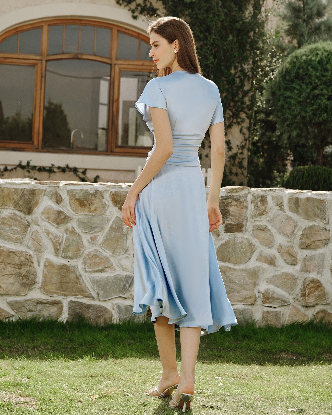 Vestido Midi Plisado de Hombros Caídos Azul